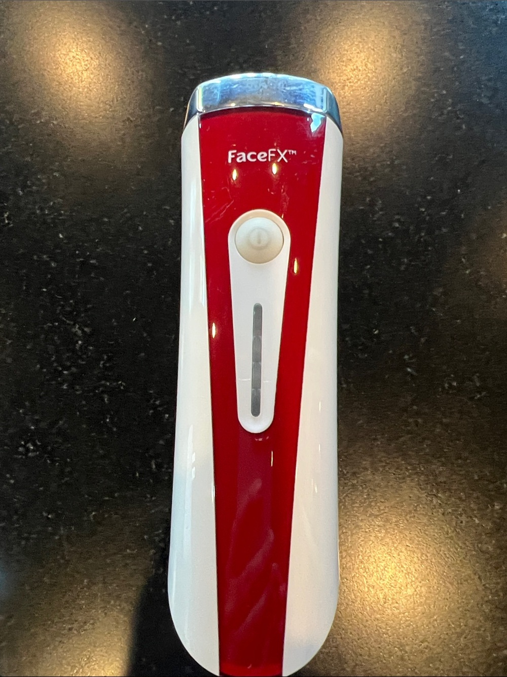 Silk’n FaceFX Anti-Aging Red Light Beauty Device – Red & White